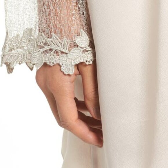 FLORA NIKROOZ ! SHOWSTOPPER WRAP ROBE ( S ) - Picture 2 of 10